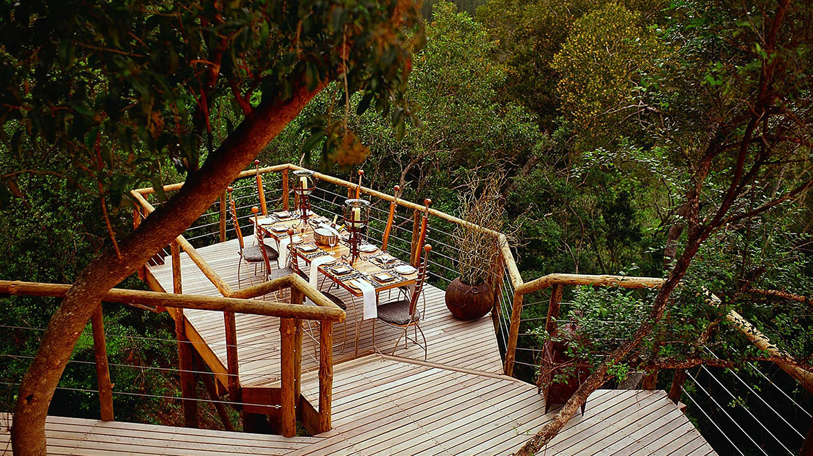 Bush dining